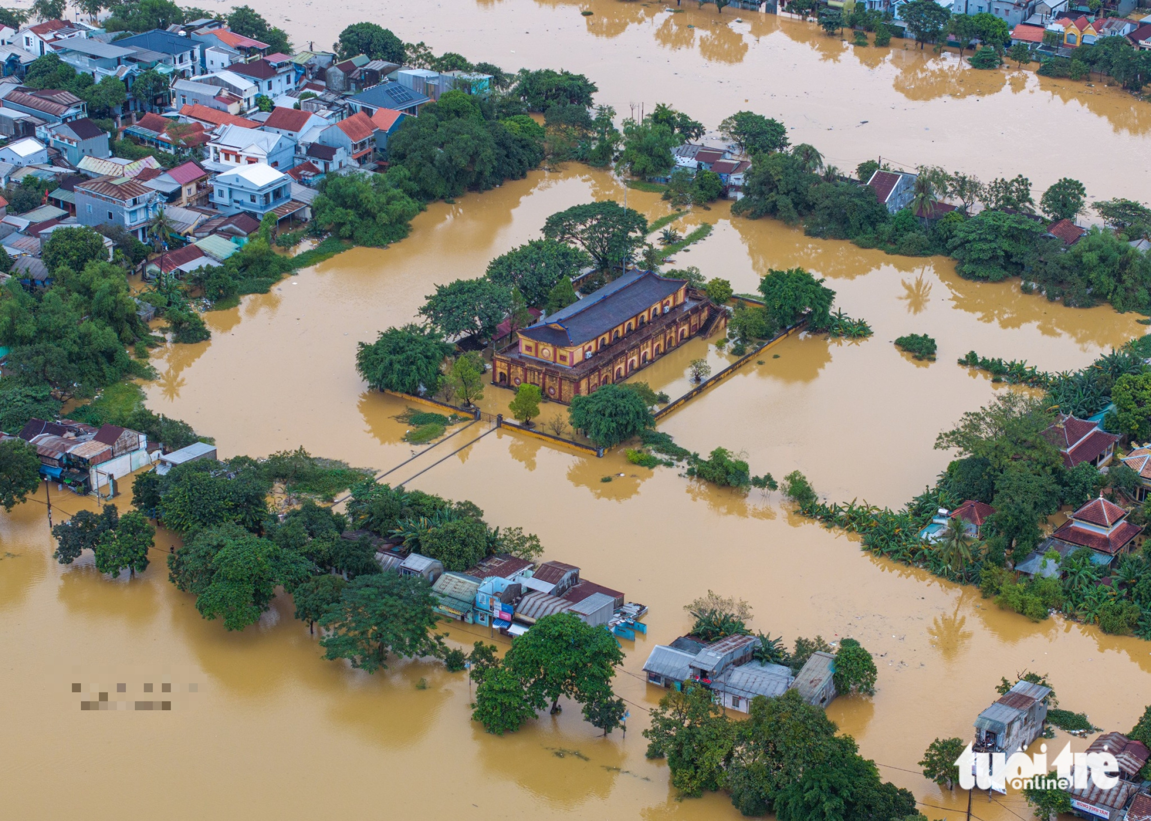 顺化皇城被洪水淹没,副总理要求保护古迹